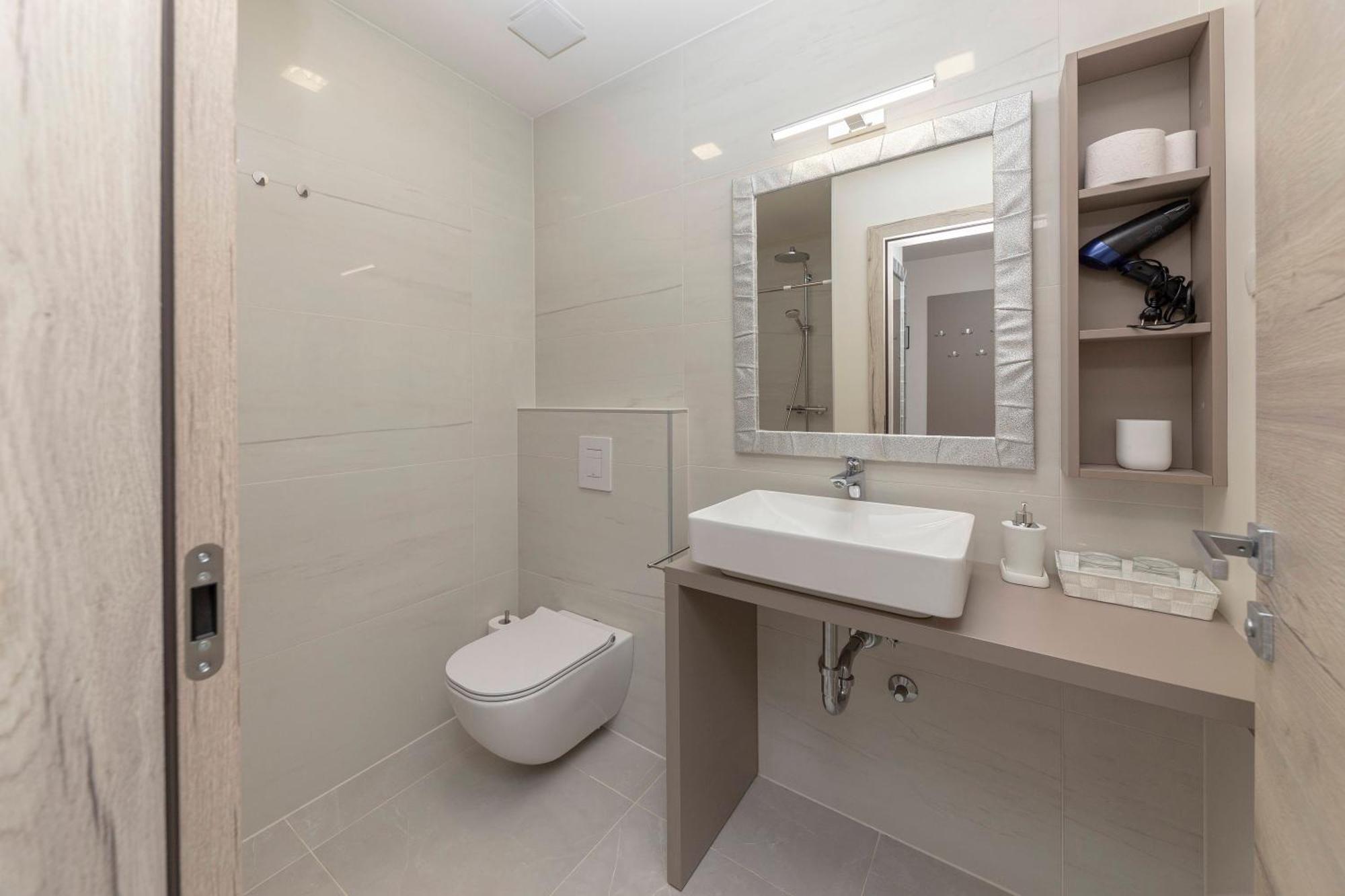 Rooms S Center Slovenske Konjice Exterior photo