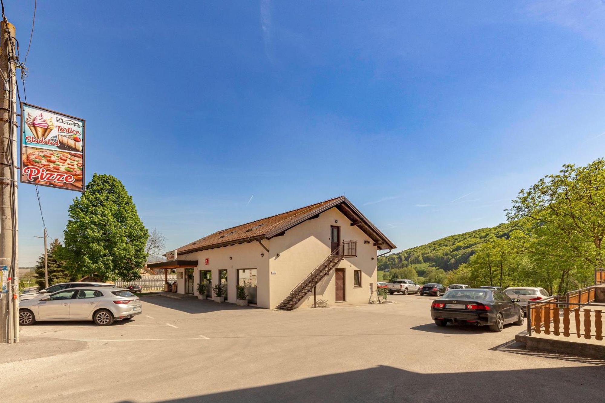 Rooms S Center Slovenske Konjice Exterior photo